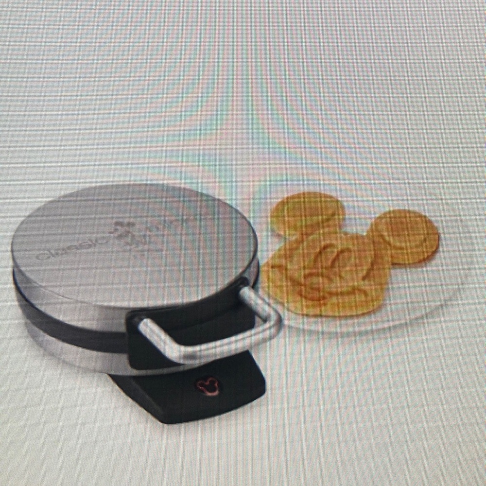 Mickey Mouse waffler maker